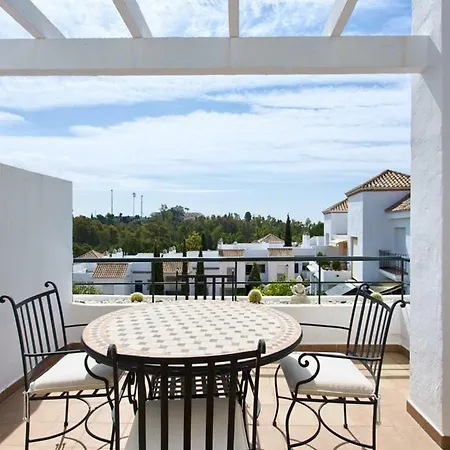 Senorio De Gonzaga Great 2 Bedroom With A Lovely Community Pool In The Heart Of Nueva Andalucia * 马尔韦利亚