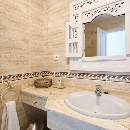 公寓 Senorio De Gonzaga Great 2 Bedroom With A Lovely Community Pool In The Heart Of Nueva Andalucia *