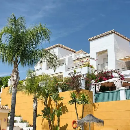 Apartamento Senorio De Gonzaga Great 2 Bedroom With A Lovely Community Pool In The Heart Of Nueva Andalucia Marbella