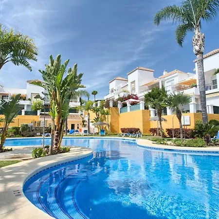 Senorio De Gonzaga Great 2 Bedroom With A Lovely Community Pool In The Heart Of Nueva Andalucia *