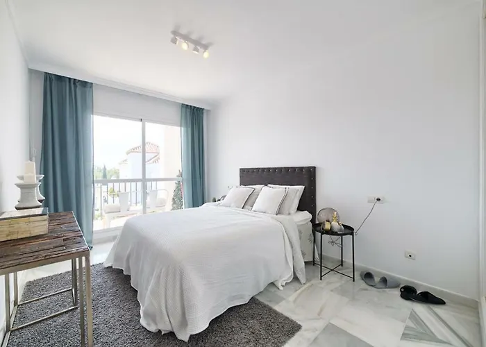 Senorio De Gonzaga Great 2 Bedroom With A Lovely Community Pool In The Heart Of Nueva Andalucia * Marbella