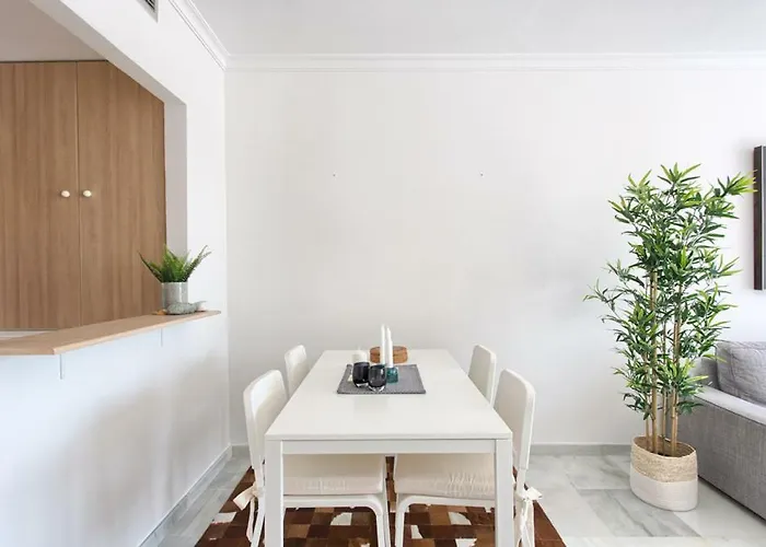 Senorio De Gonzaga Great 2 Bedroom With A Lovely Community Pool In The Heart Of Nueva Andalucia Lejlighed