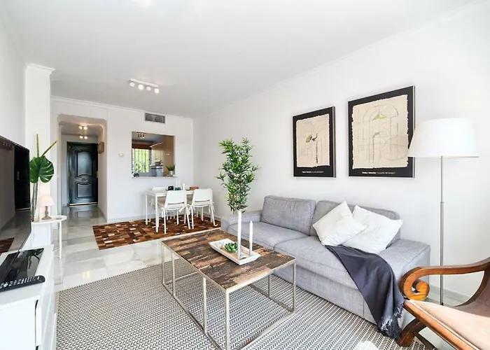 アパート Senorio De Gonzaga Great 2 Bedroom With A Lovely Community Pool In The Heart Of Nueva Andalucia *