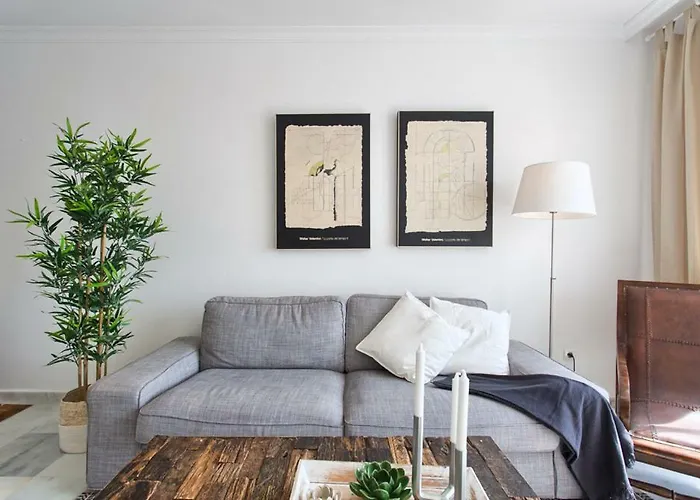 Senorio De Gonzaga Great 2 Bedroom With A Lovely Community Pool In The Heart Of Nueva Andalucia Lejlighed