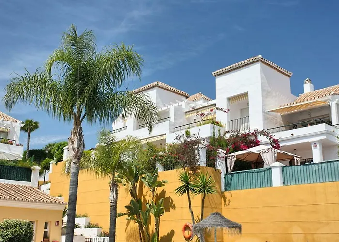 Lejlighed Senorio De Gonzaga Great 2 Bedroom With A Lovely Community Pool In The Heart Of Nueva Andalucia Marbella