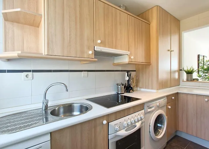 דירה Senorio De Gonzaga Great 2 Bedroom With A Lovely Community Pool In The Heart Of Nueva Andalucia מארבלה