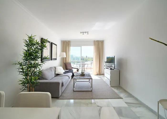 Senorio De Gonzaga Great 2 Bedroom With A Lovely Community Pool In The Heart Of Nueva Andalucia מארבלה
