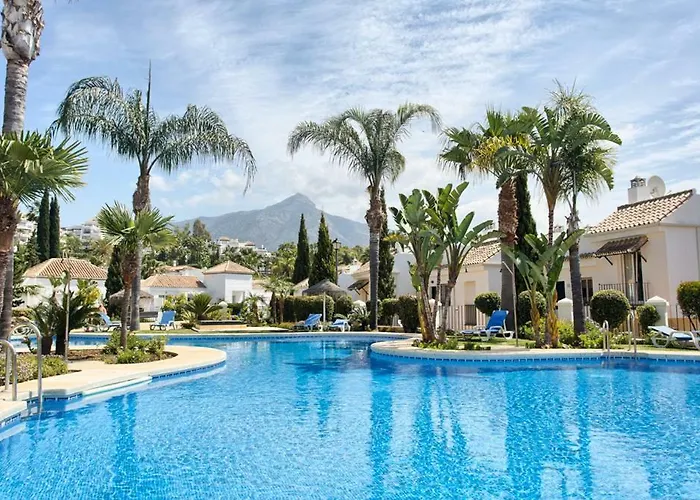 Senorio De Gonzaga Great 2 Bedroom With A Lovely Community Pool In The Heart Of Nueva Andalucia מארבלה