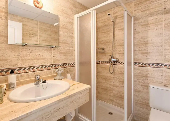 Daire Senorio De Gonzaga Great 2 Bedroom With A Lovely Community Pool In The Heart Of Nueva Andalucia *